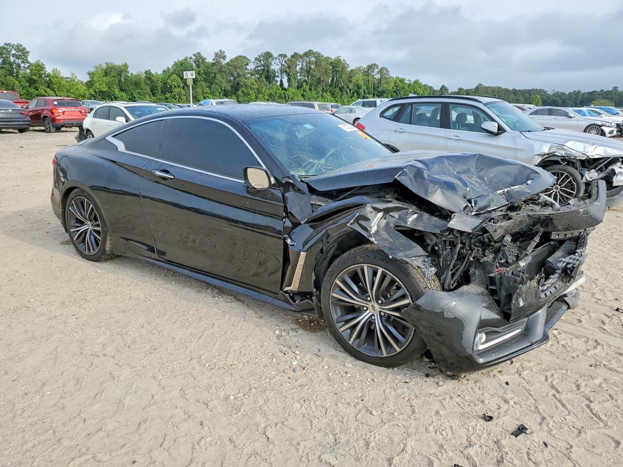 INFINITI Q60 3.0t Luxe