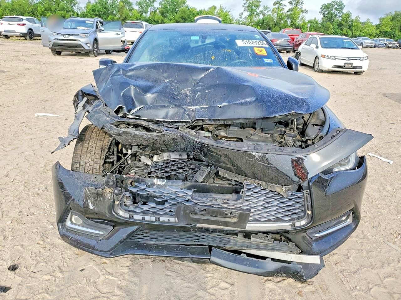 INFINITI Q60 3.0t Luxe