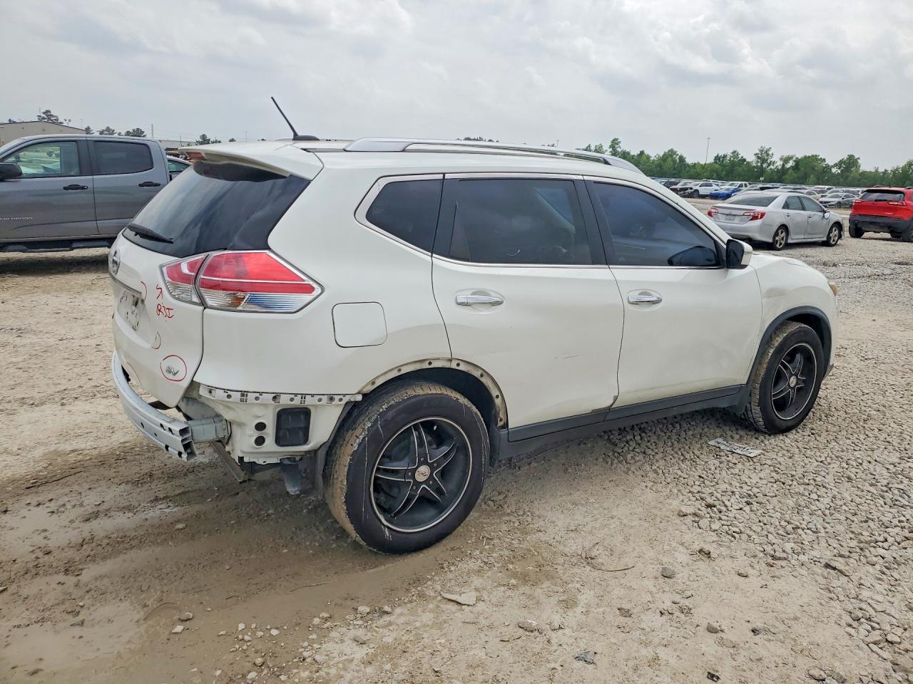 Nissan Rogue Sv
