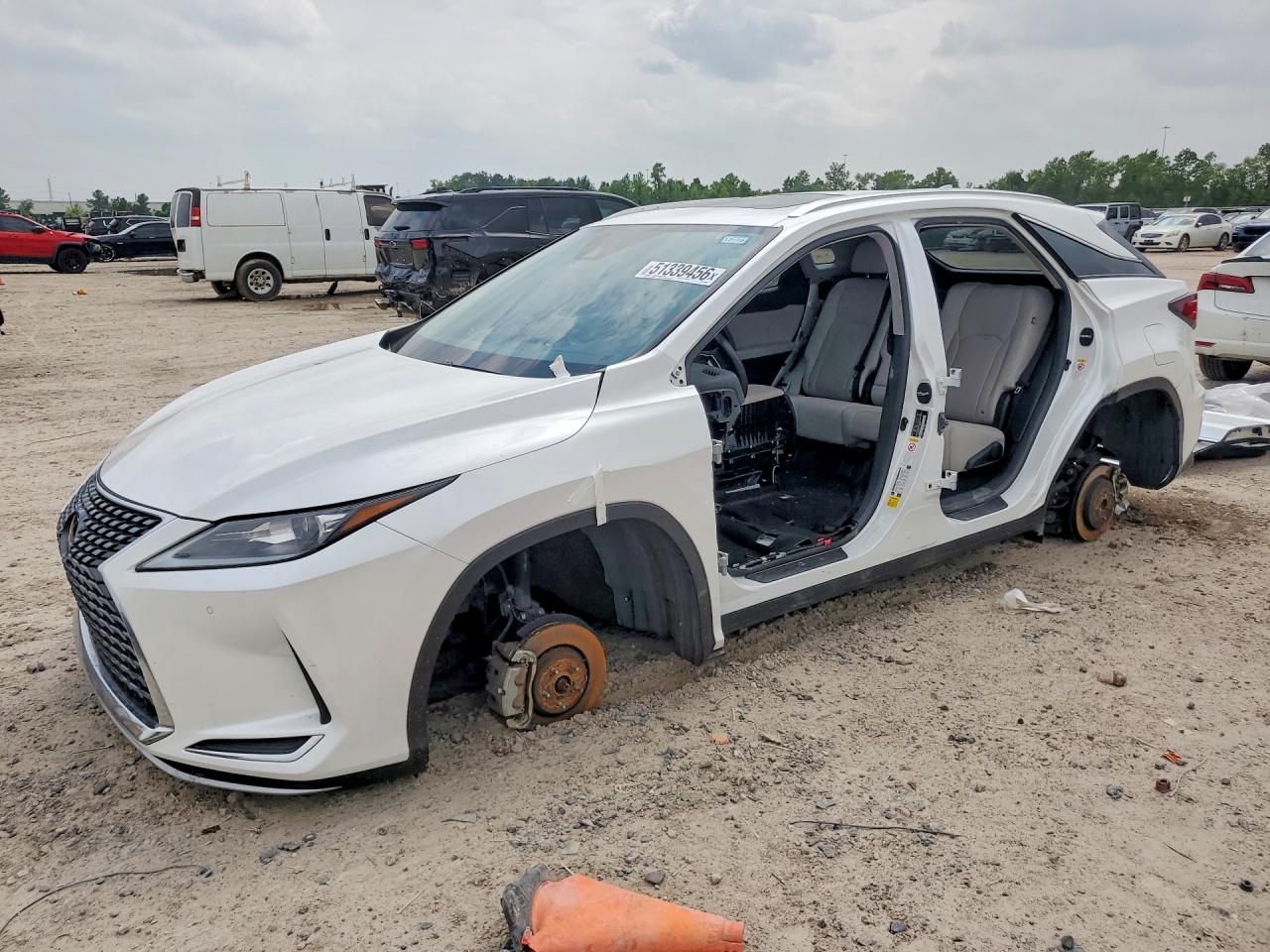 Salvage Lexus RX Image