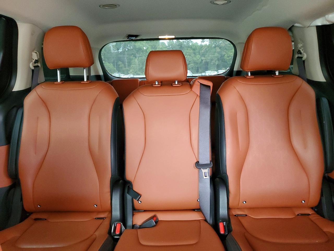 Kia Carnival Ex