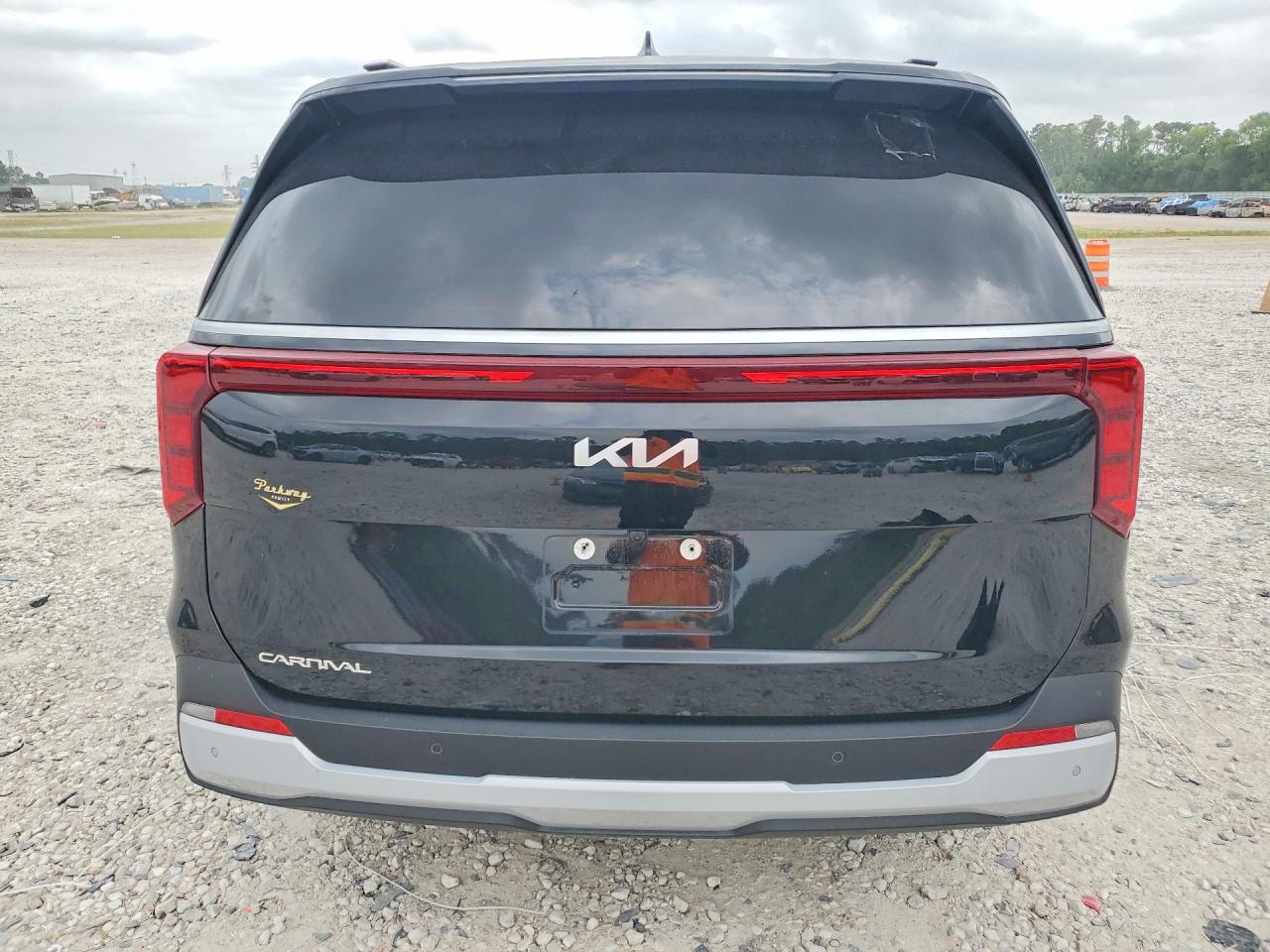 Kia Carnival Ex