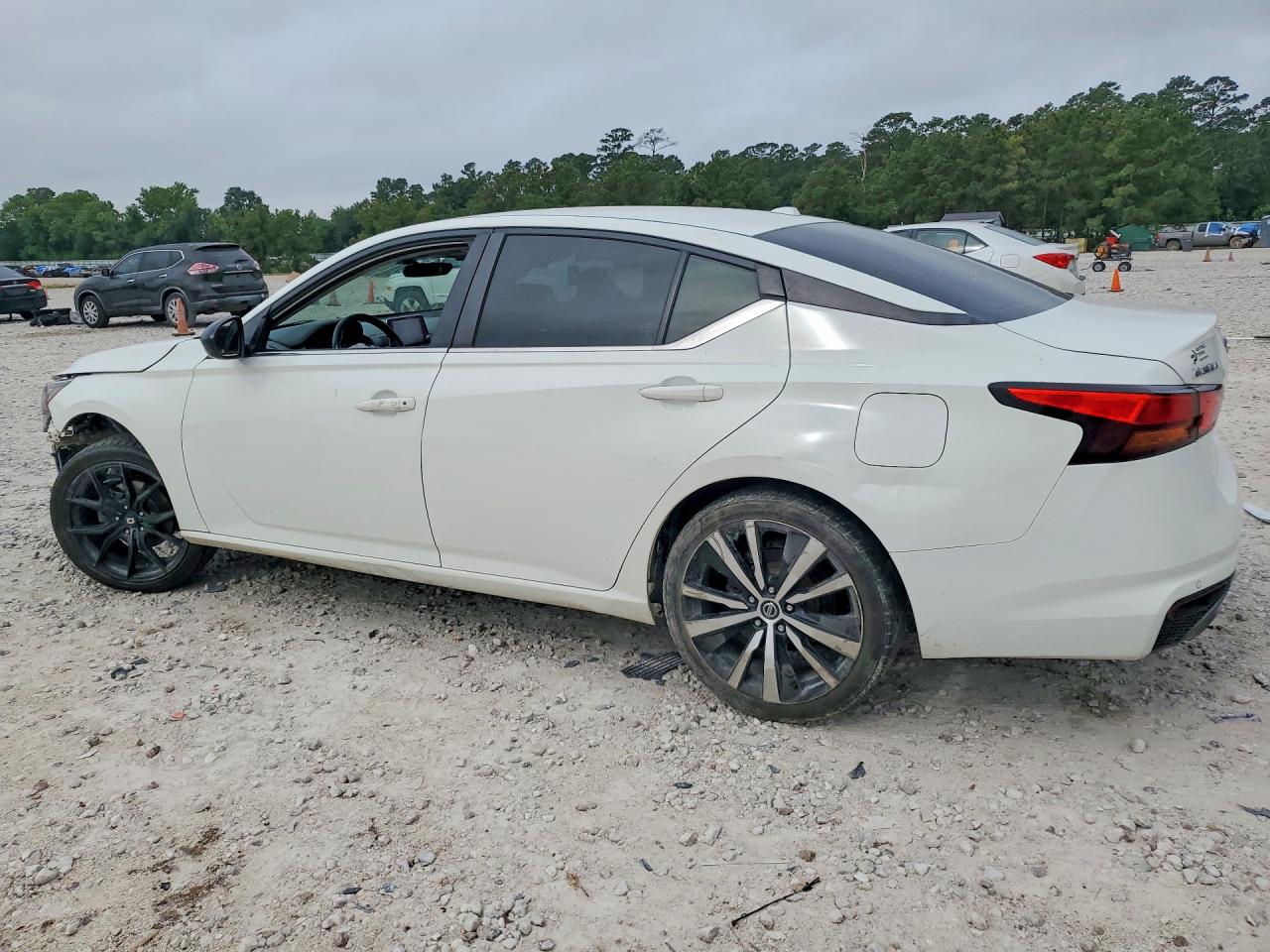 Nissan Altima Sr