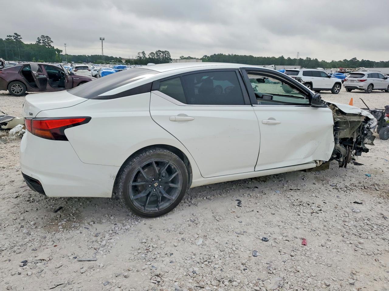 Nissan Altima Sr