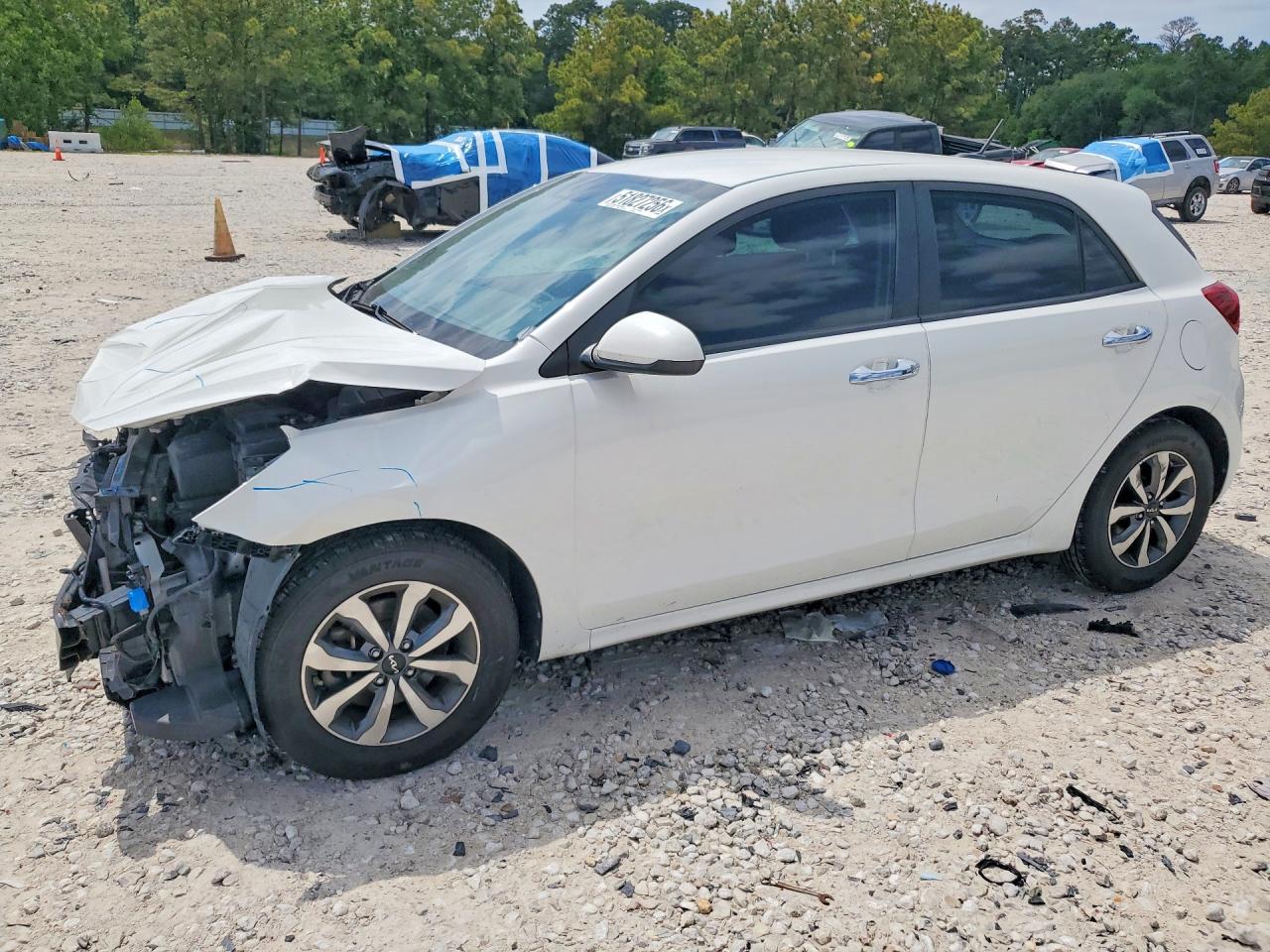 Salvage Kia Rio Image