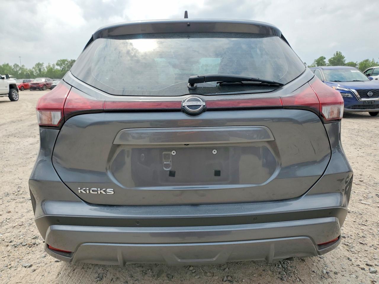 Nissan Kicks Play S