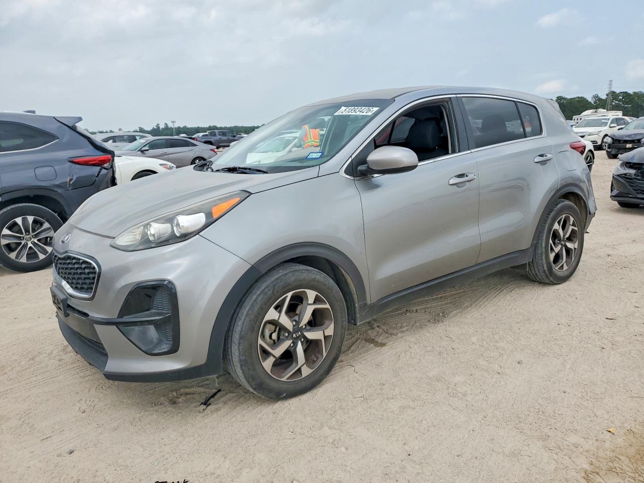 Salvage Kia Sportage Image