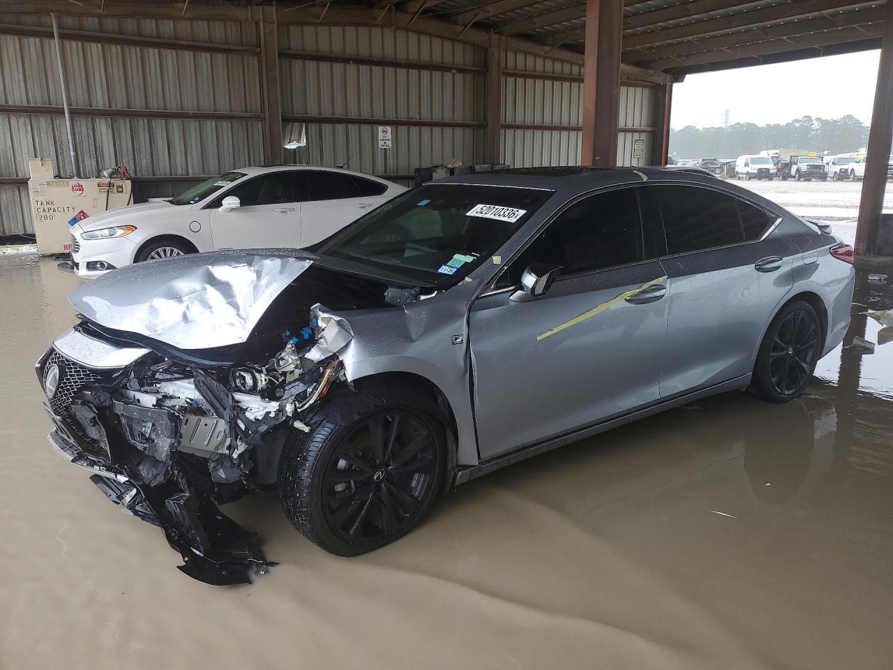 Salvage Lexus Es Image