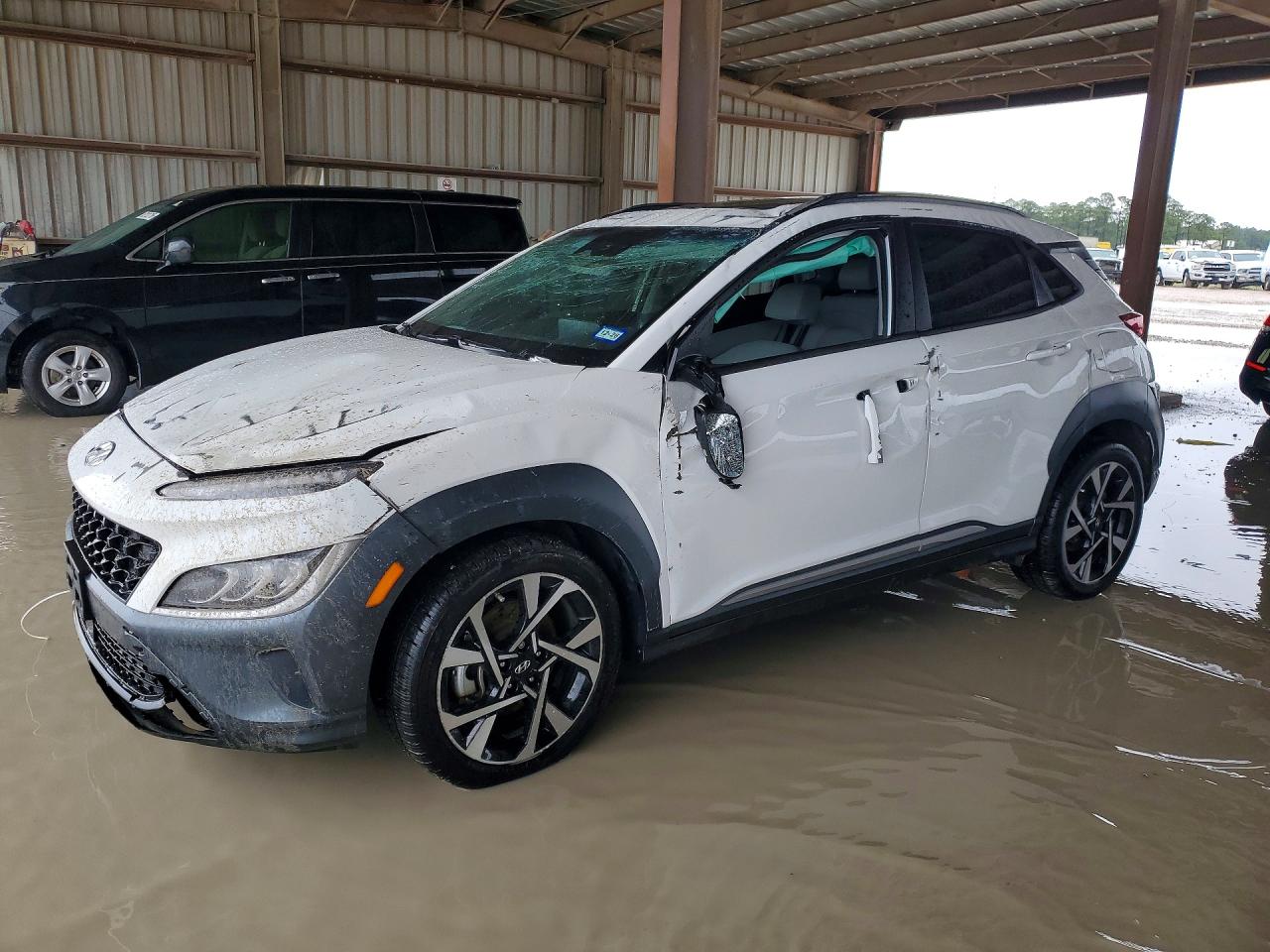 Salvage Hyundai KONA Image