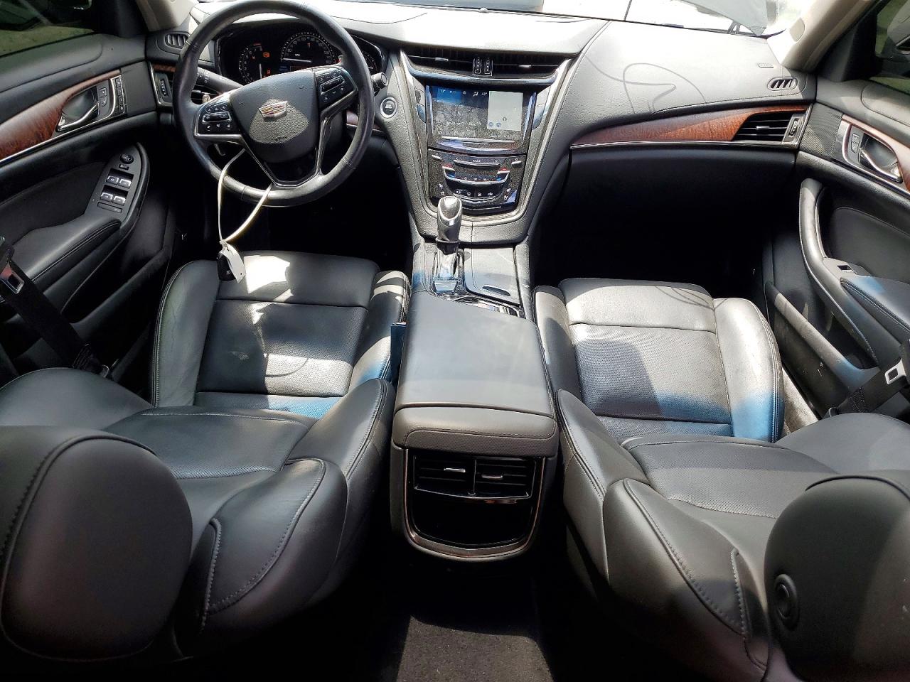 Cadillac CTS Luxury