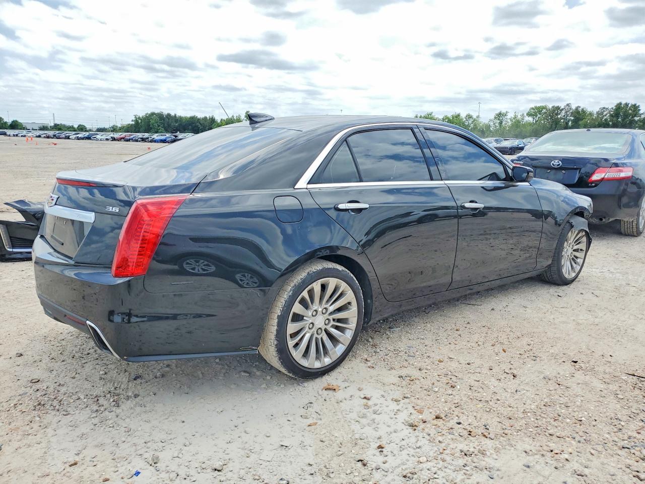 Cadillac CTS Luxury
