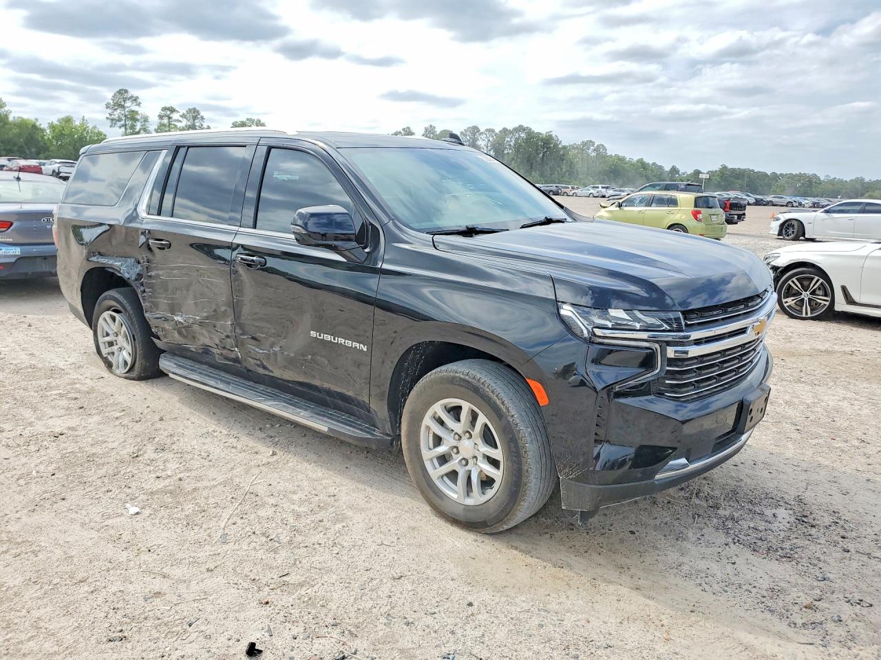 Chevrolet Suburban C1500 Lt
