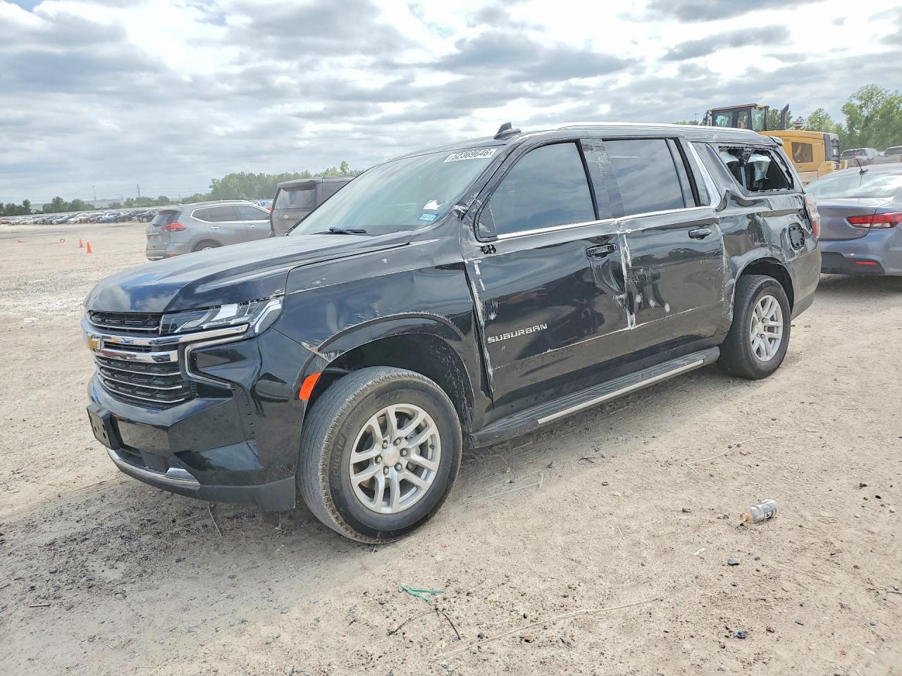Salvage Chevrolet Suburban Image