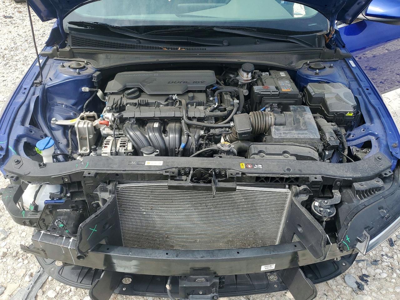 Hyundai ELANTRA Sel