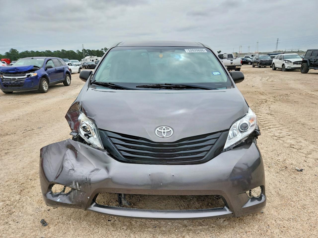Toyota Sienna L 7-passenger