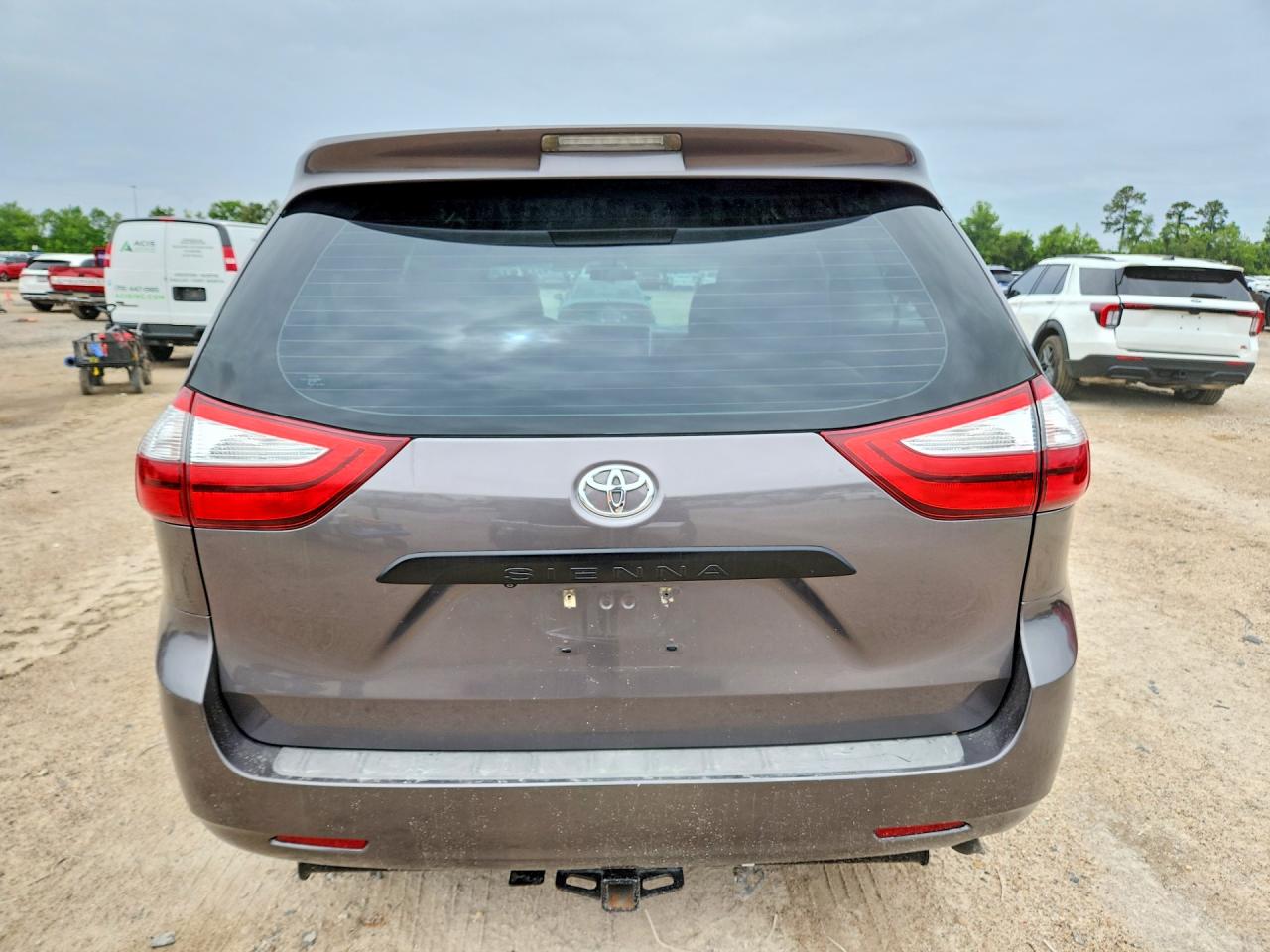 Toyota Sienna L 7-passenger