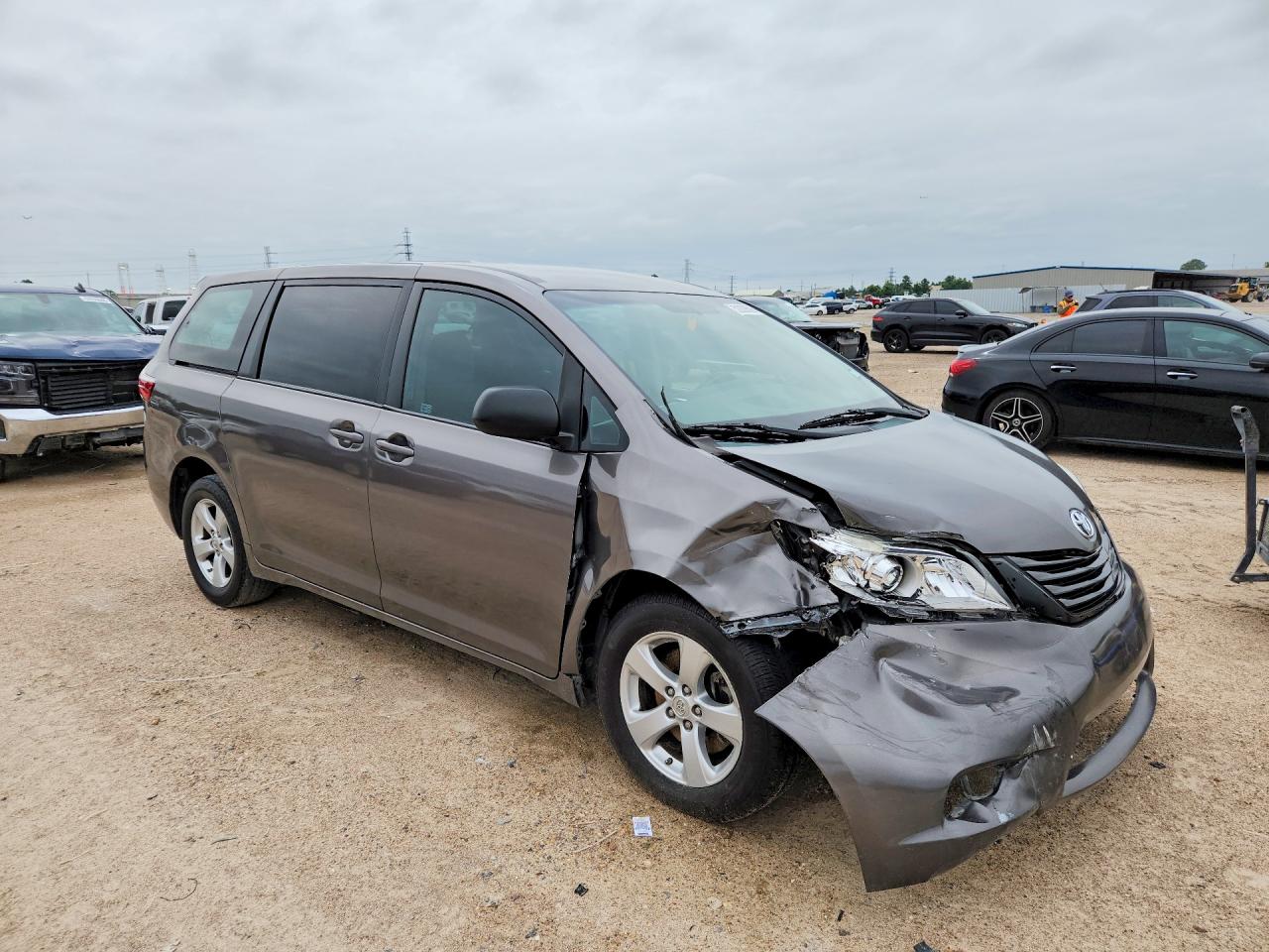 Toyota Sienna L 7-passenger