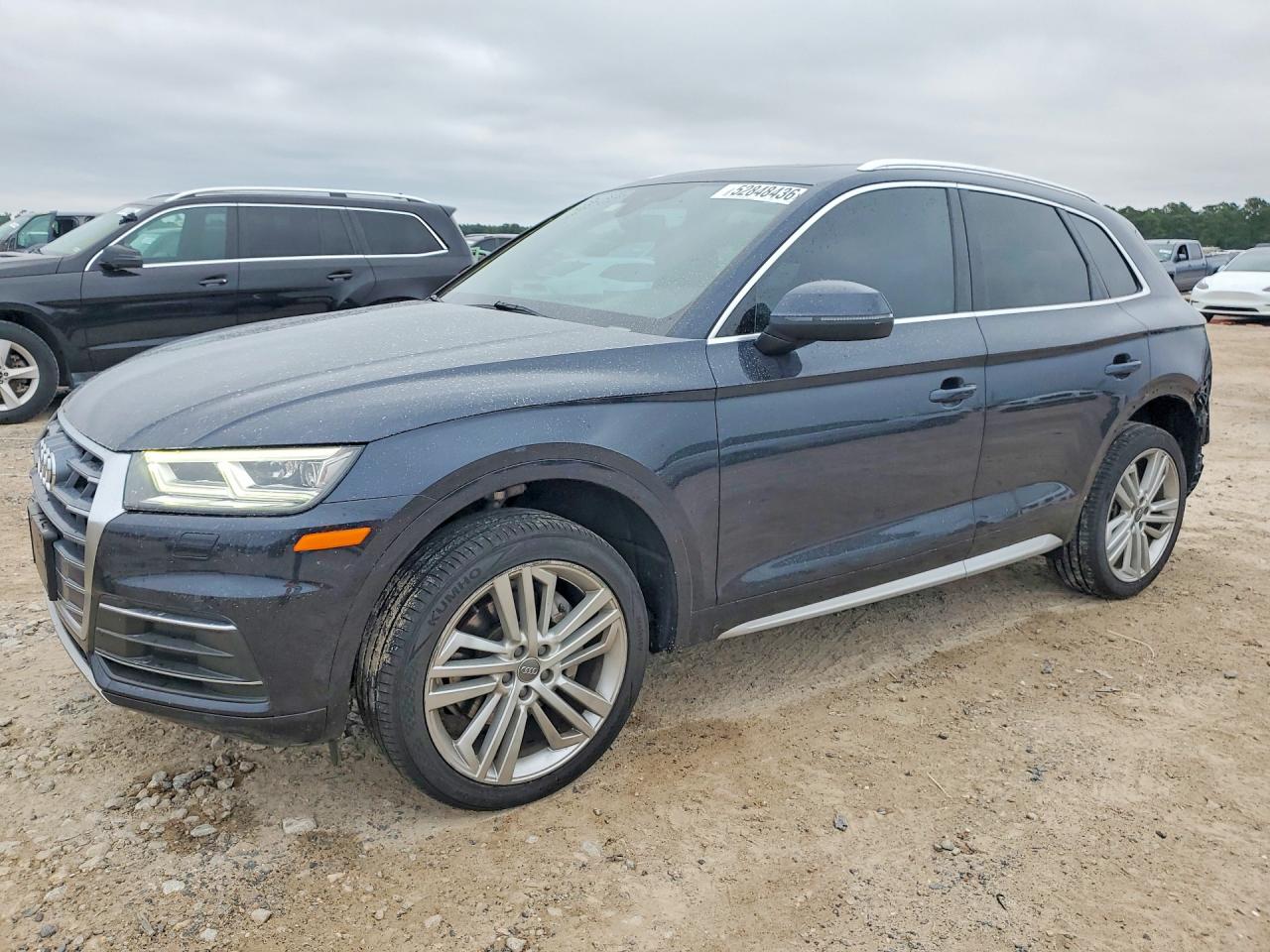 Salvage Audi Q5 Image