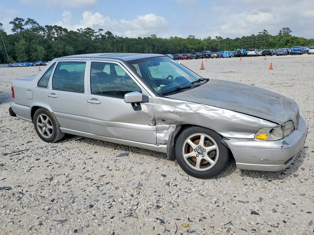Volvo S70 Base