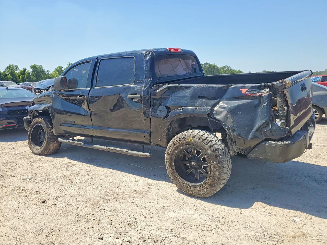 Toyota Tundra Crewmax Sr5
