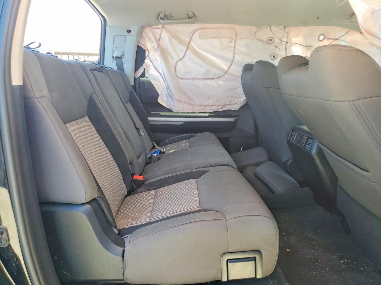 Toyota Tundra Crewmax Sr5