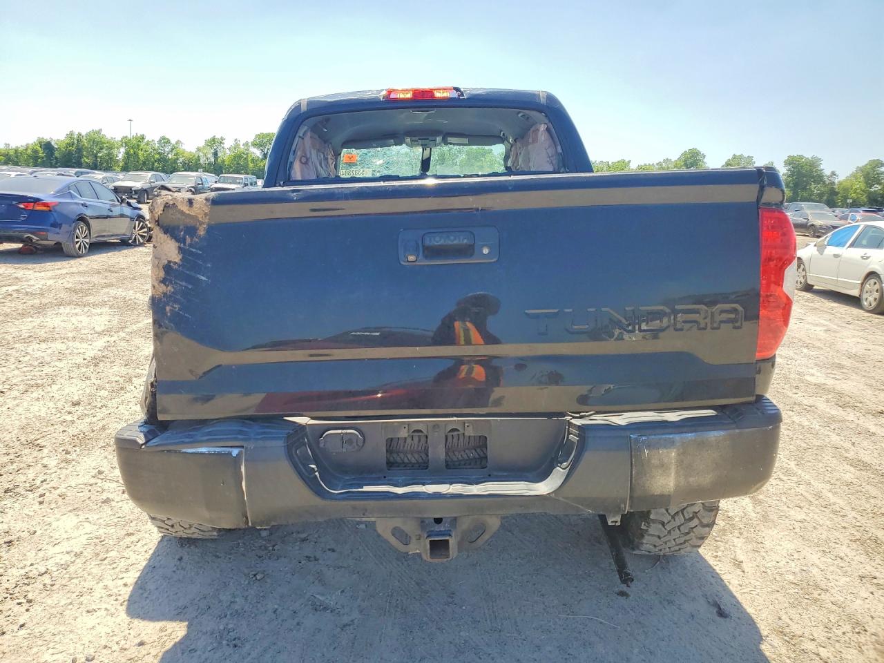 Toyota Tundra Crewmax Sr5