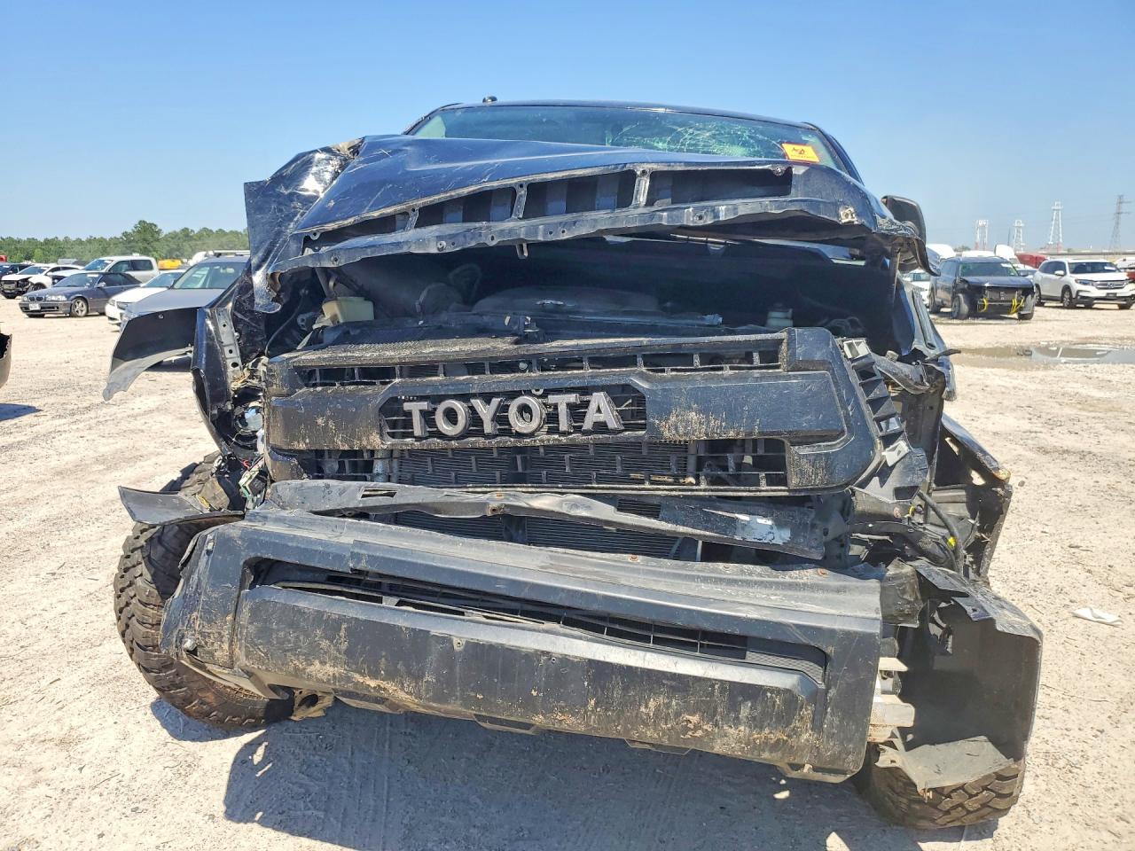 Toyota Tundra Crewmax Sr5