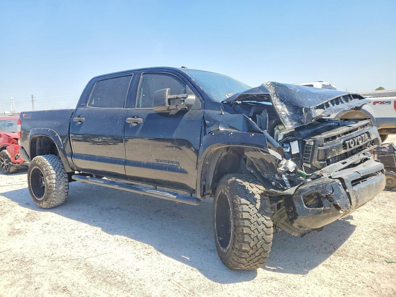 Toyota Tundra Crewmax Sr5