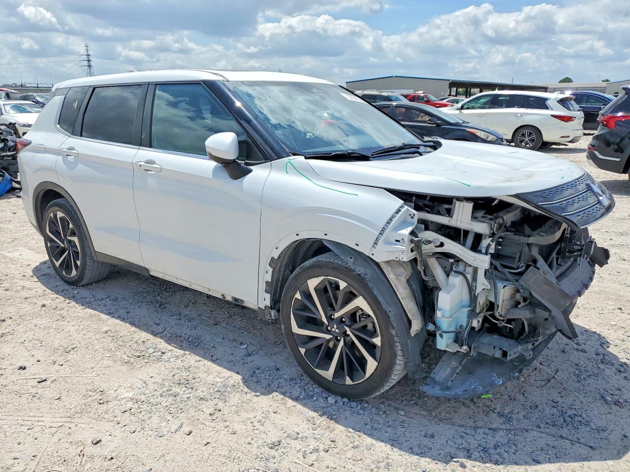 Mitsubishi Outlander Se