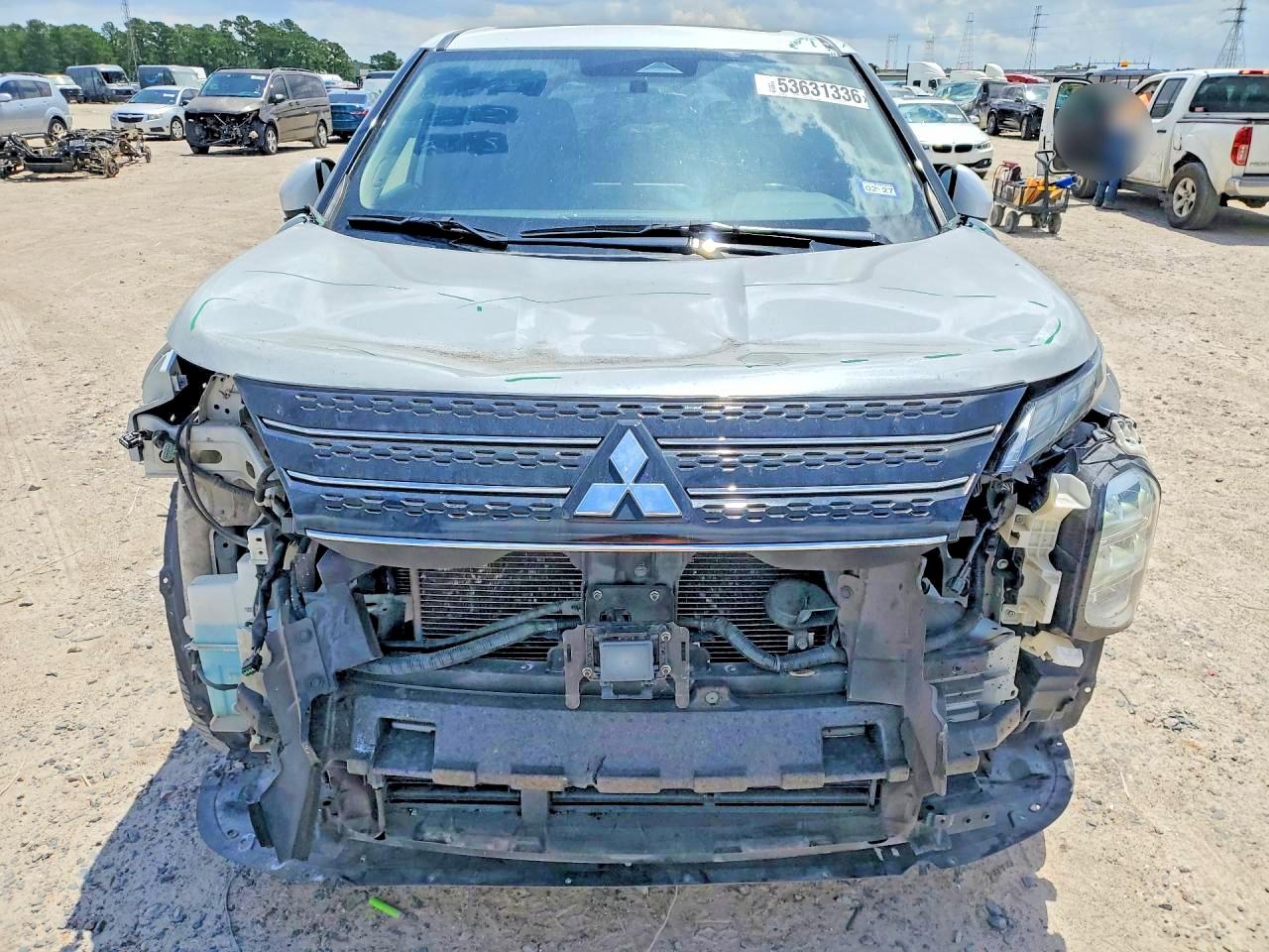 Mitsubishi Outlander Se