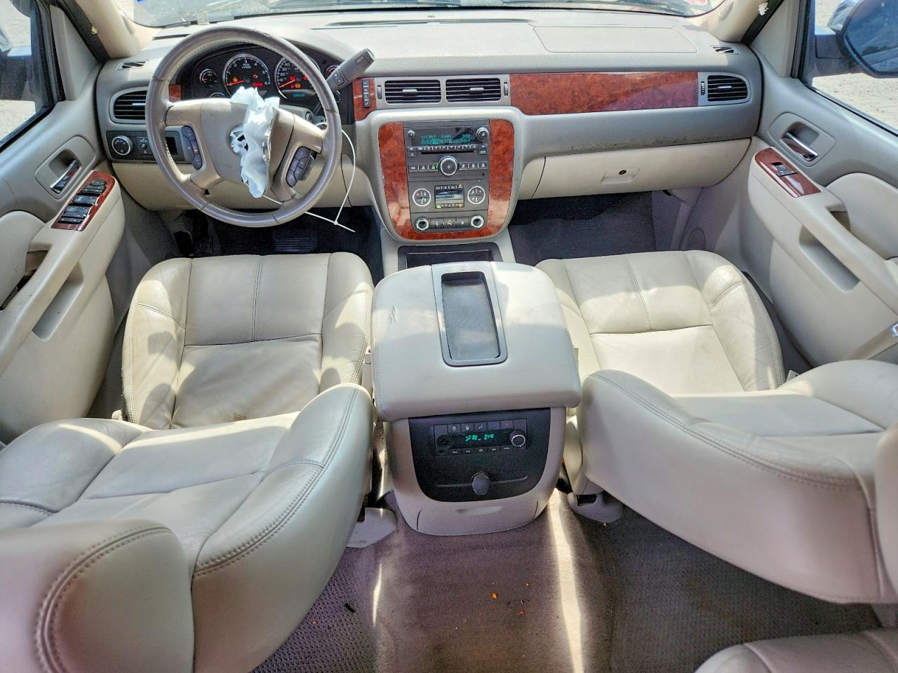Chevrolet Suburban C1500 Lt