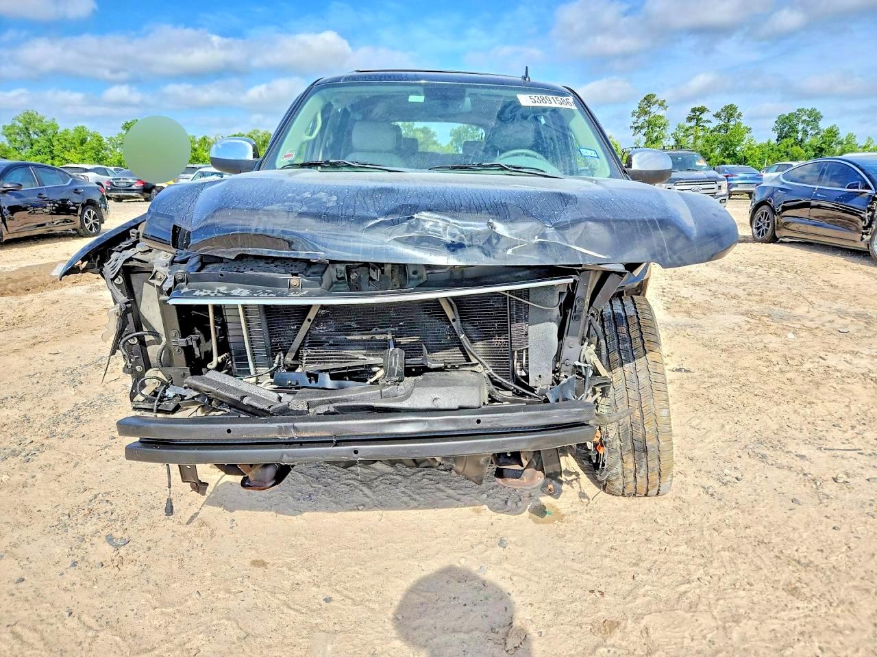Chevrolet Suburban C1500 Lt