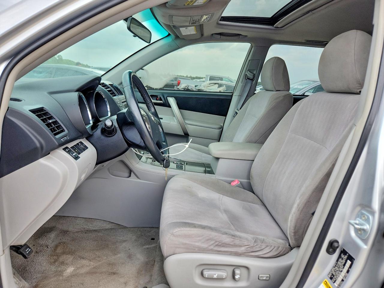 Toyota Highlander Sport