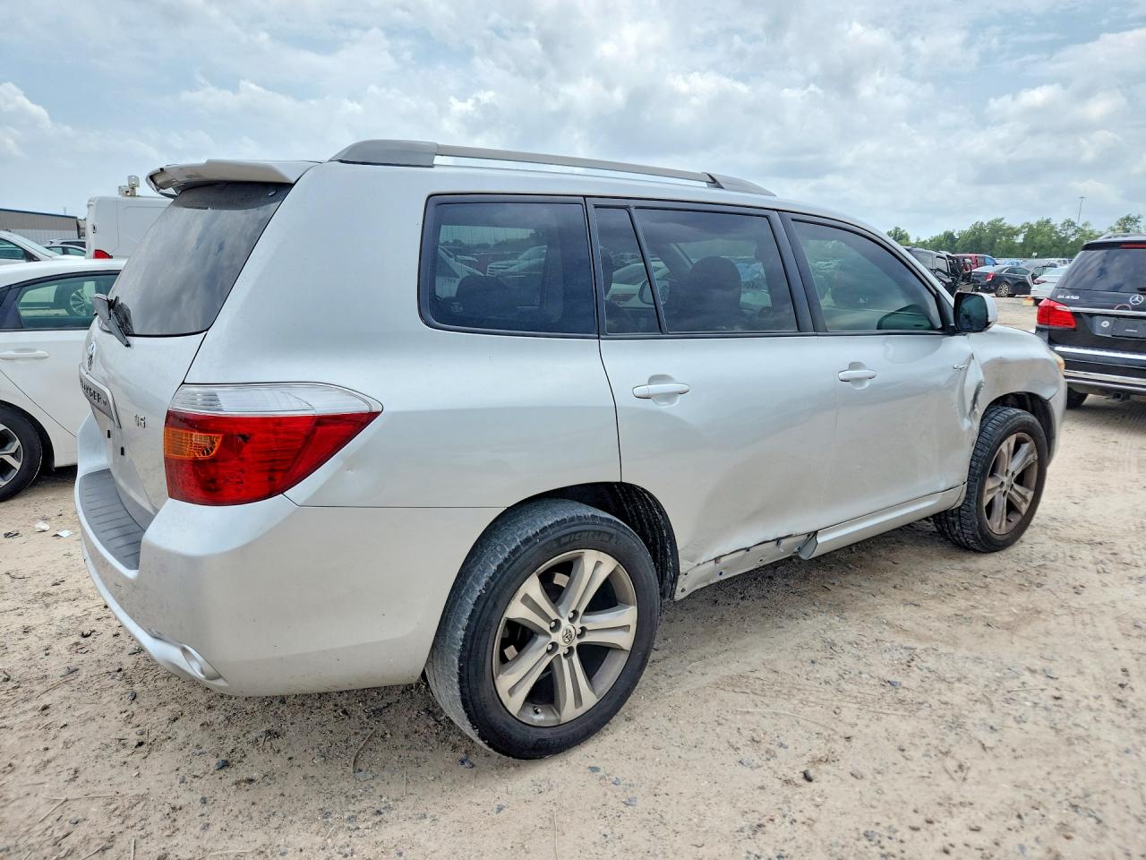 Toyota Highlander Sport