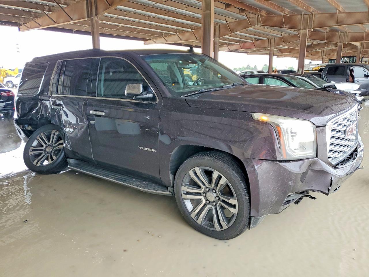 GMC Yukon Slt