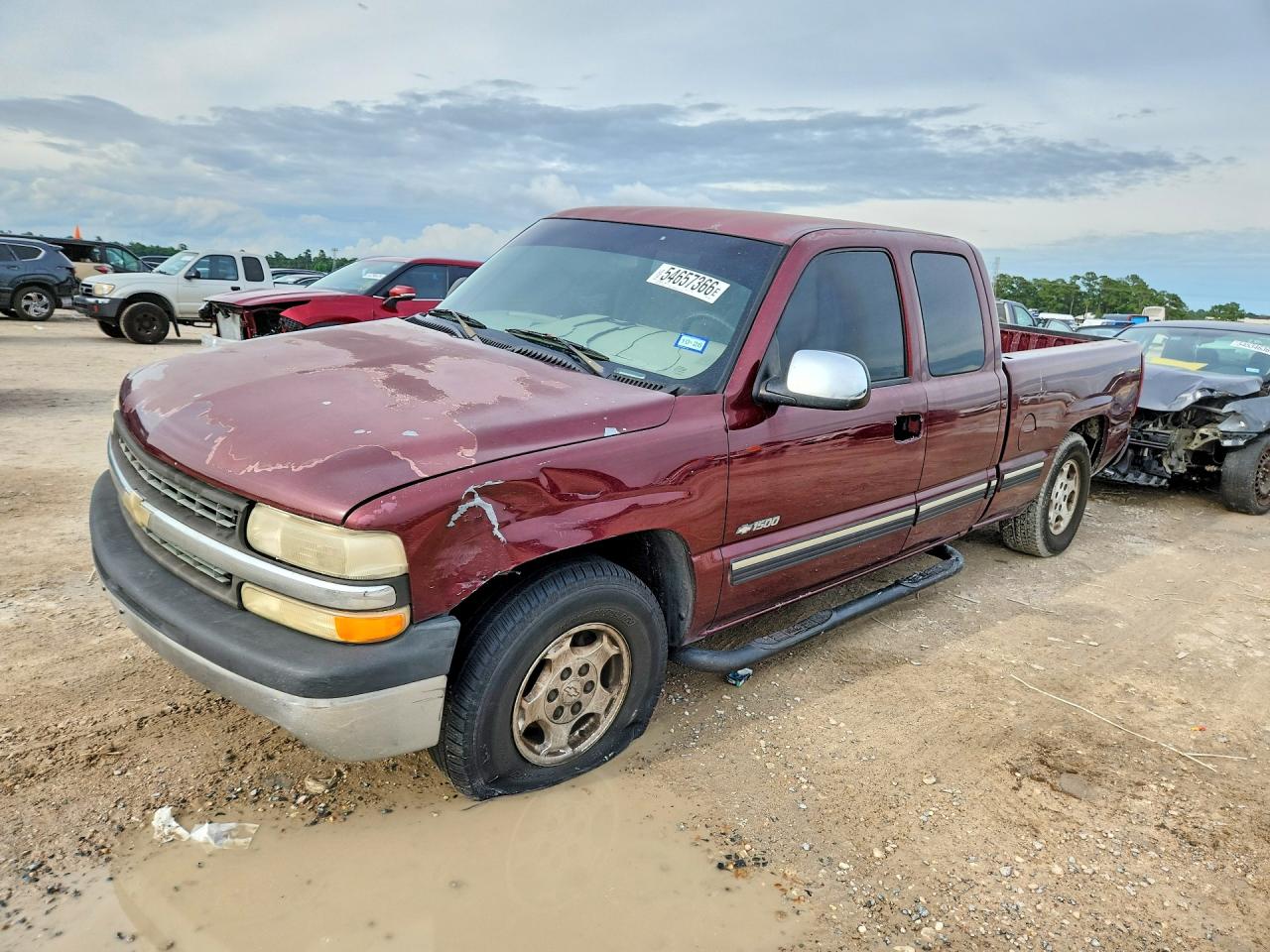 Salvage Chevrolet Silverado Image