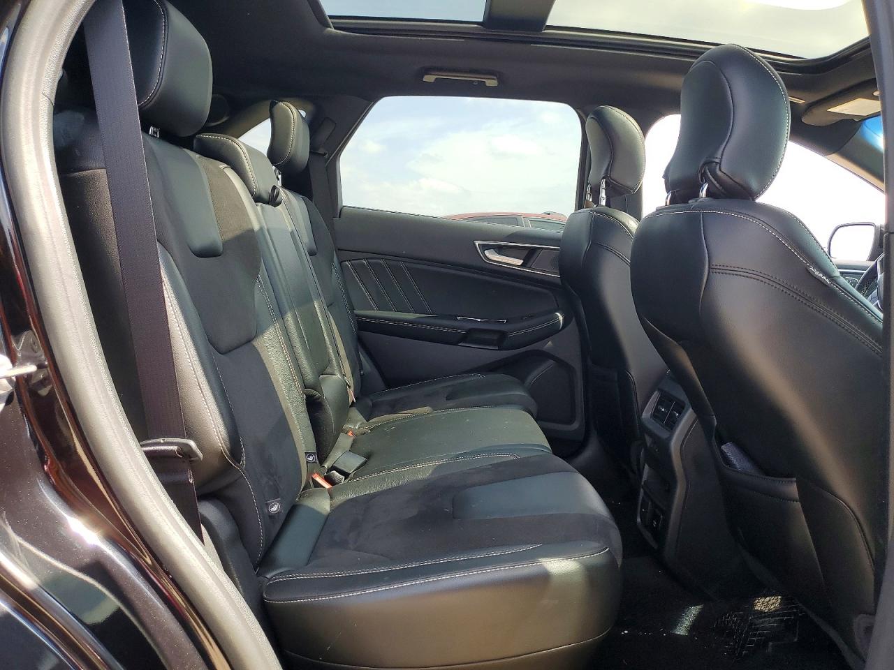 Ford Edge St