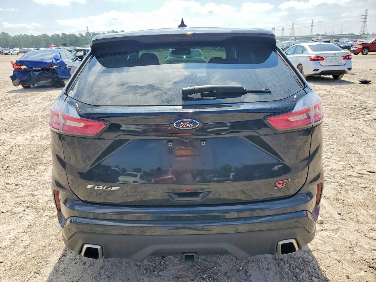 Ford Edge St
