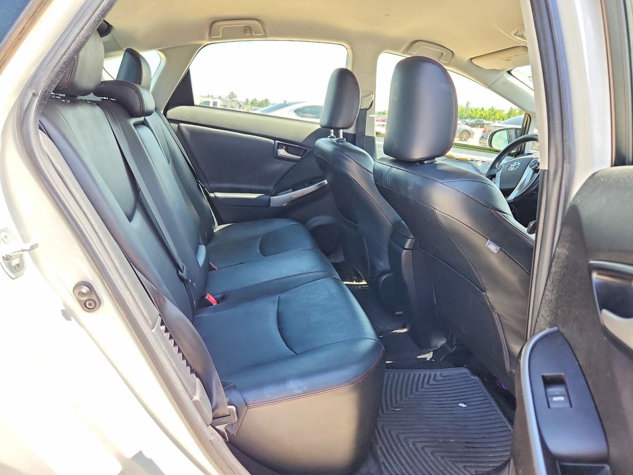 Toyota Prius Persona Series Se
