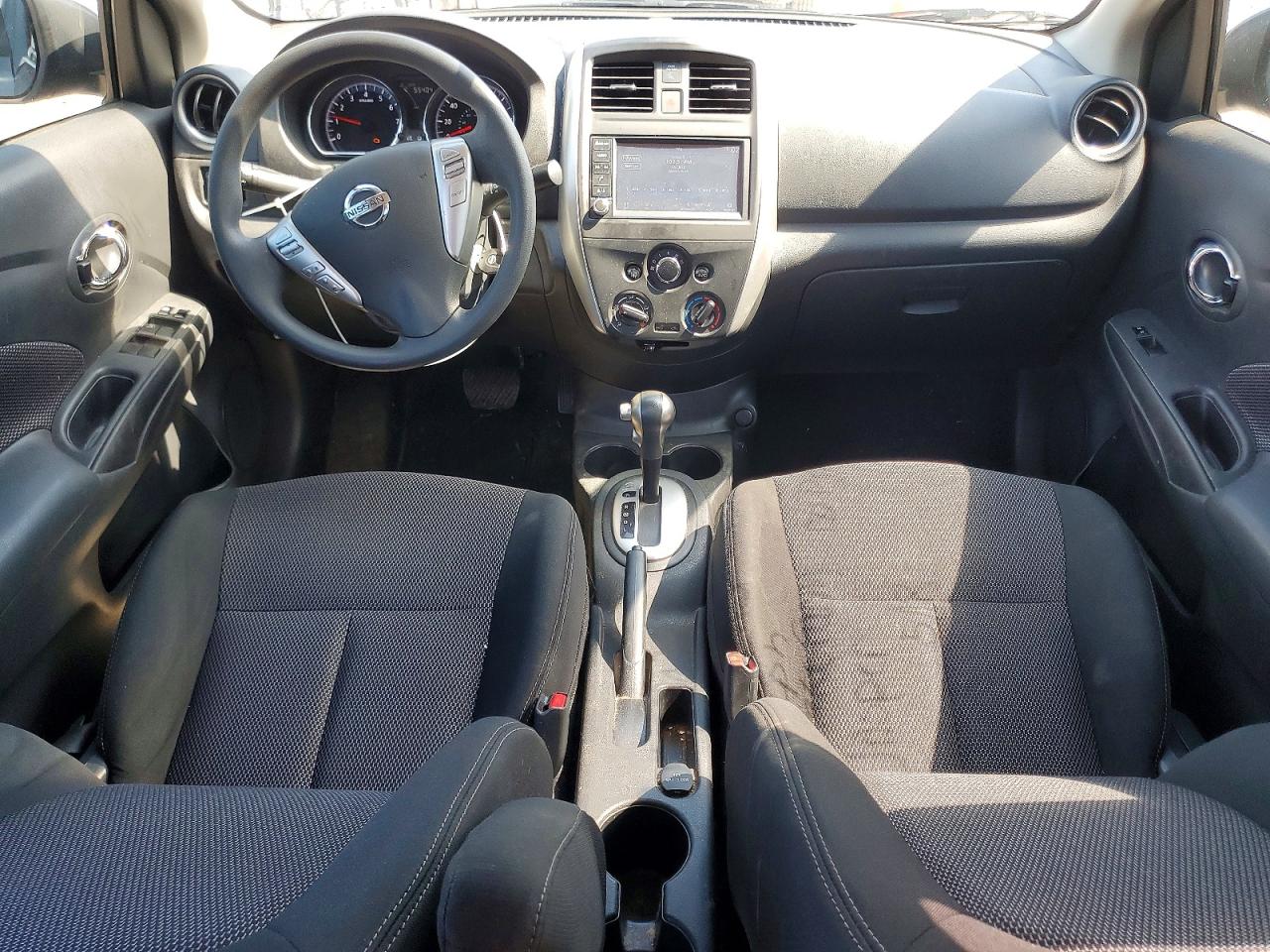 Nissan Versa Sv