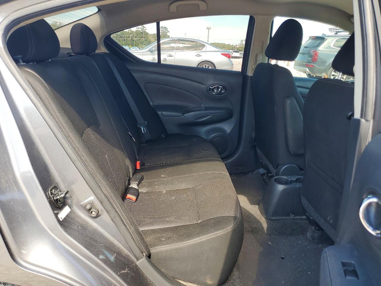 Nissan Versa Sv