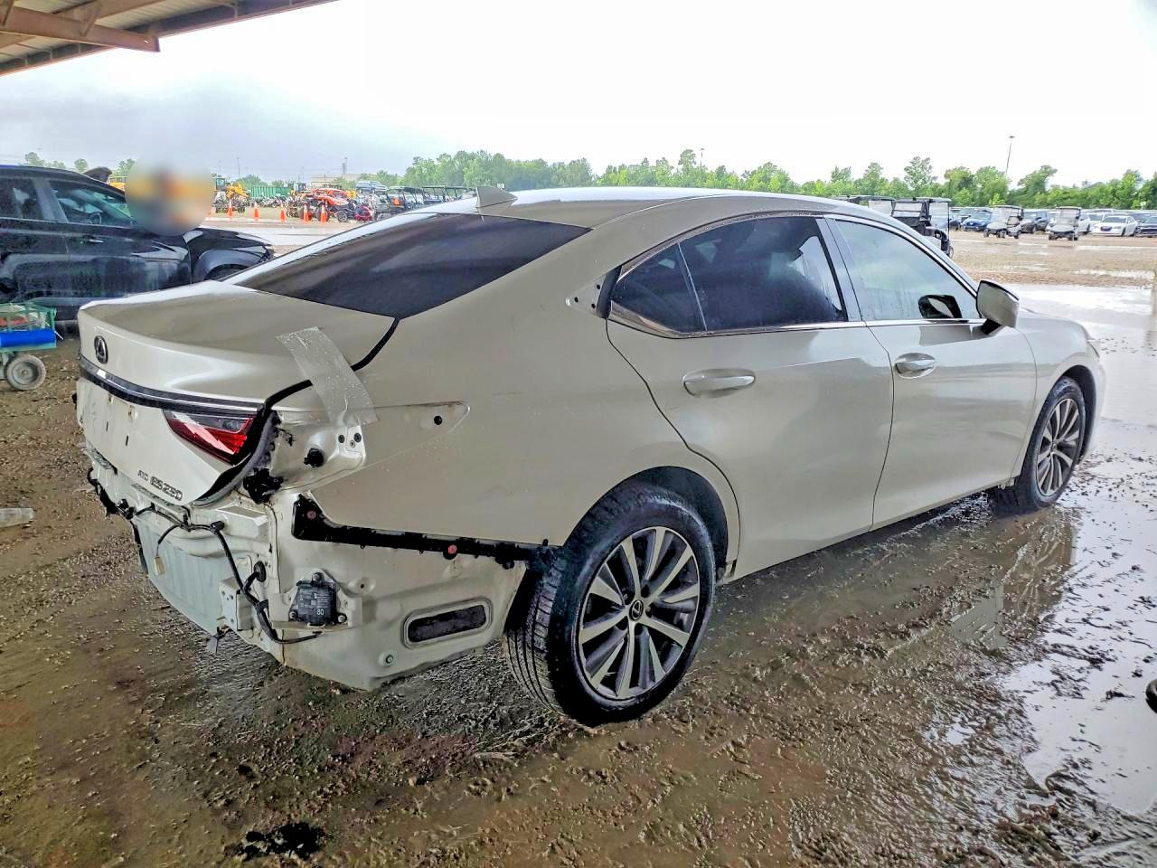 Lexus Es Base