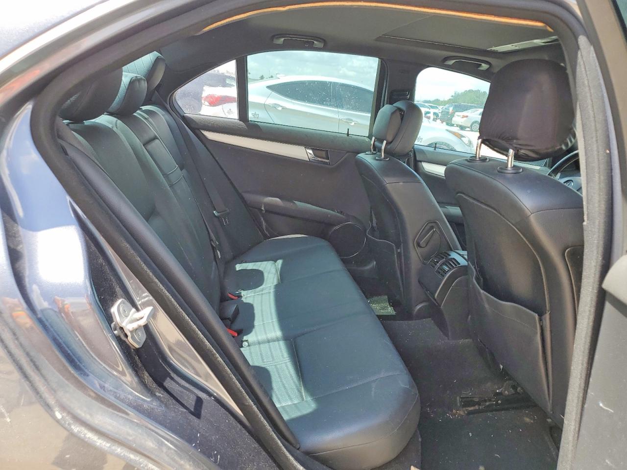 Mercedes-Benz C-Class 300