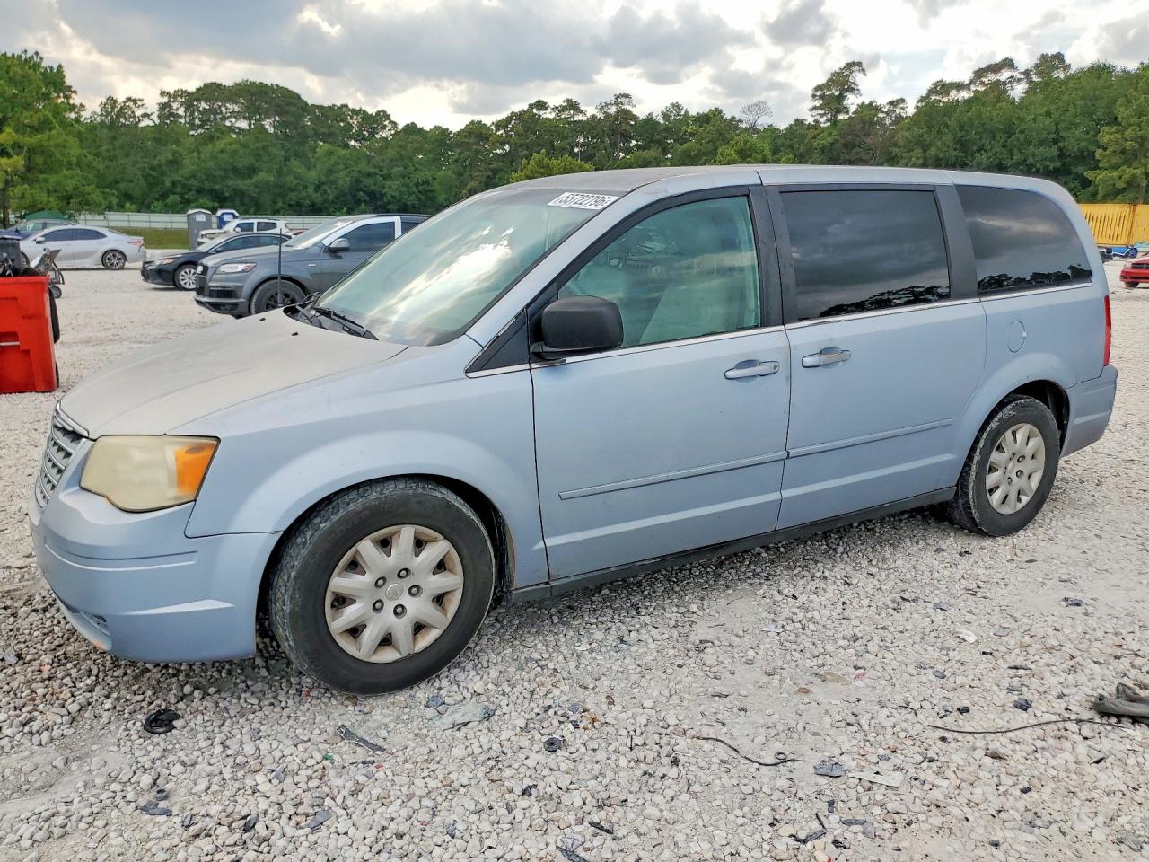 Salvage Chrysler Minivan Image