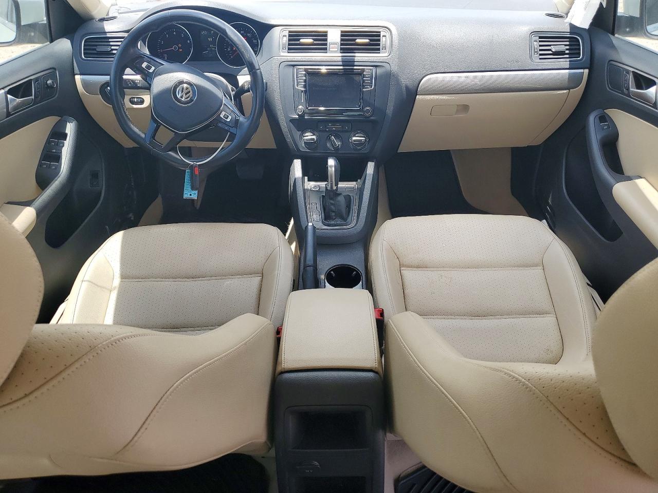 Volkswagen Jetta Se