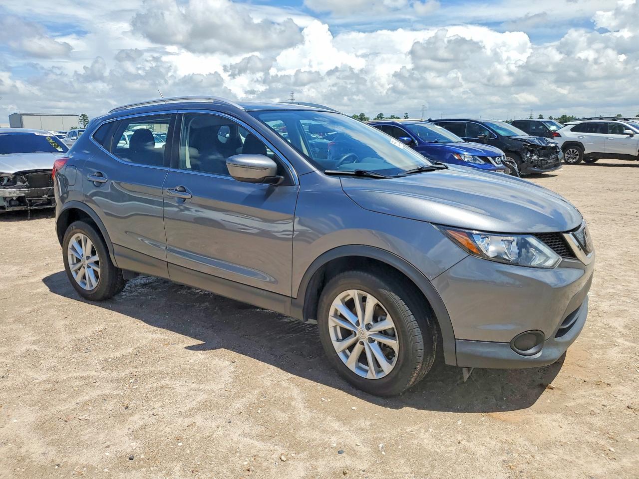 Nissan Rogue Sv