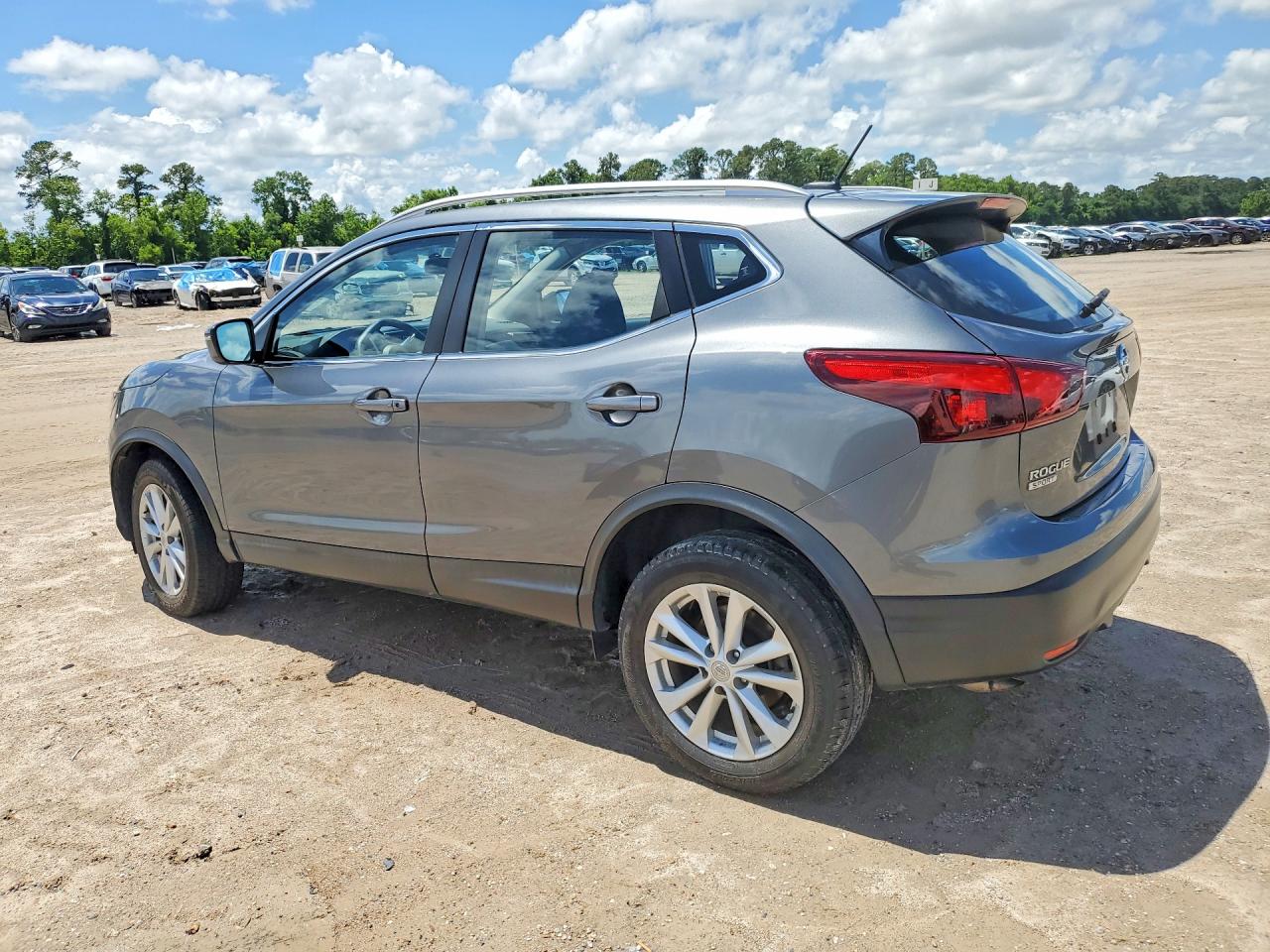 Nissan Rogue Sv