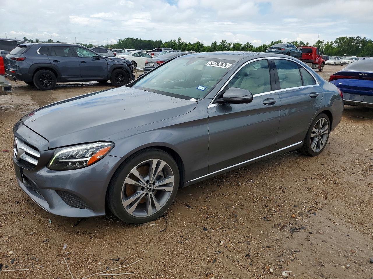 Salvage Mercedes-Benz C-Class Image