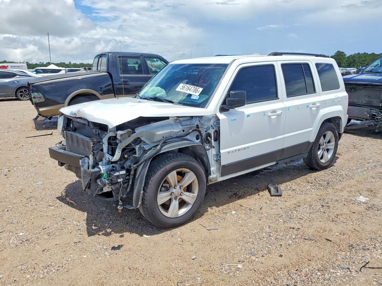 Salvage Jeep Patriot Image