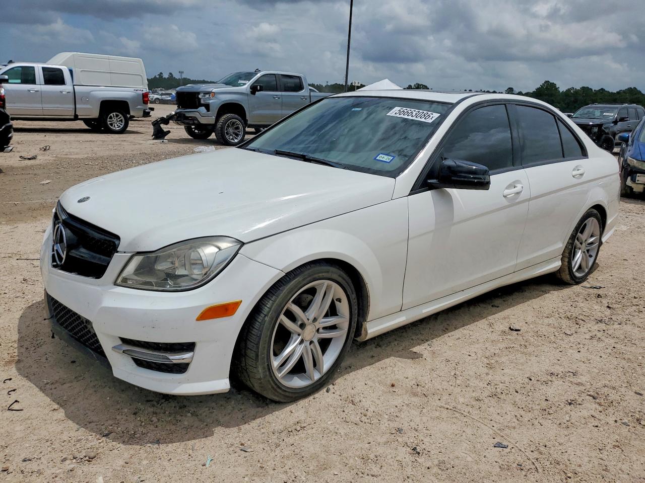 Salvage Mercedes-Benz C-Class Image